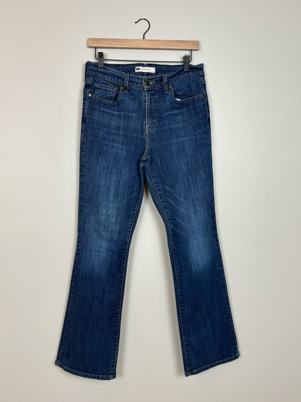 Levis Jeans Womens 10M Blue 515 Boot Cut‎ Mid Rise Flap Pocket Stretch Denim